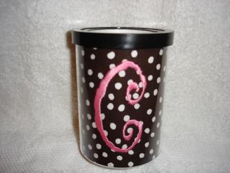 Can koozie personalized and monogramed